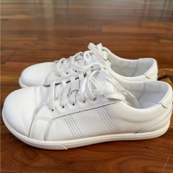 Xeros Women's White Sneakers - Picture 2 of 5
